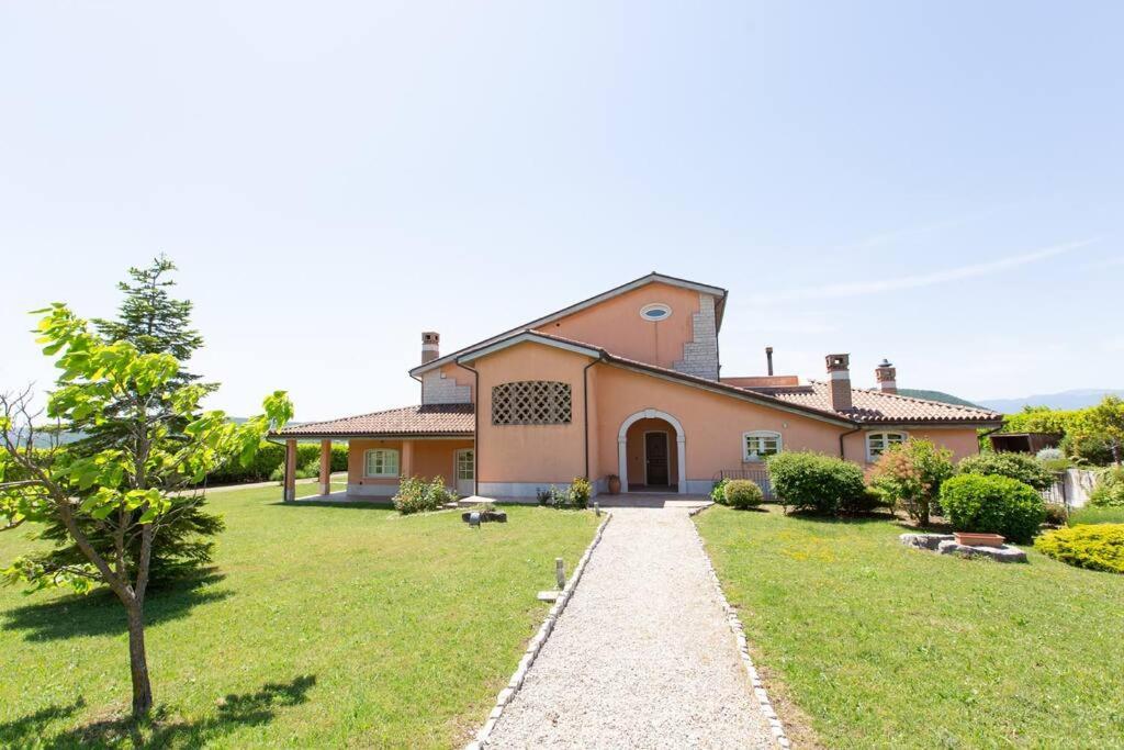 Villa Ruffo Campobasso Exterior photo